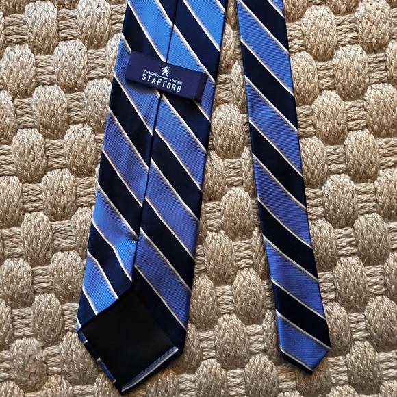 JC Penney Stafford Silk Neck Tie - Picture 2 of 4